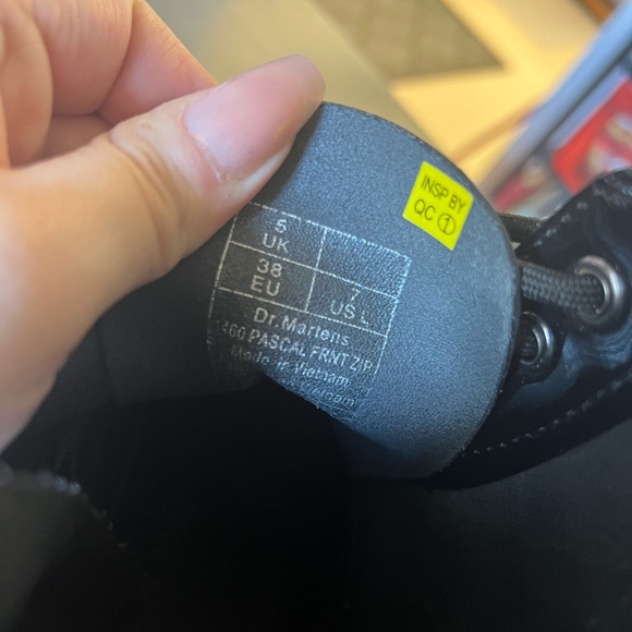 1460 PASCAL SIDE ZIP PATENT LEATHER Ladies UK 5 / US 7 - Picture 6 of 10